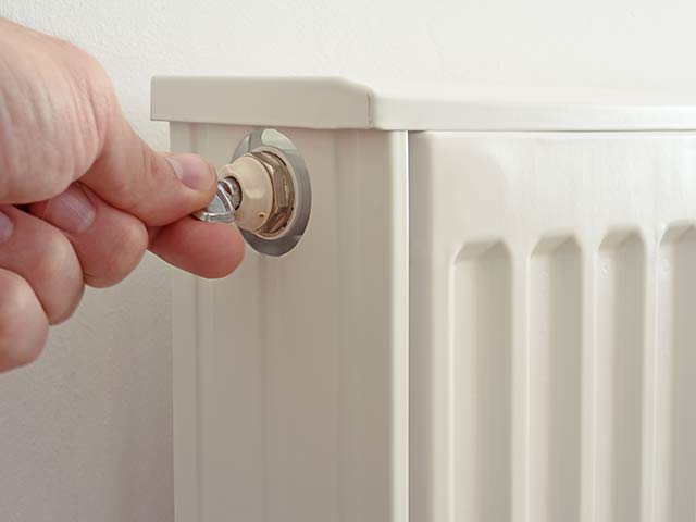 Bleeding-radiator-venting Bleeding radiator venting keeps efficiency high